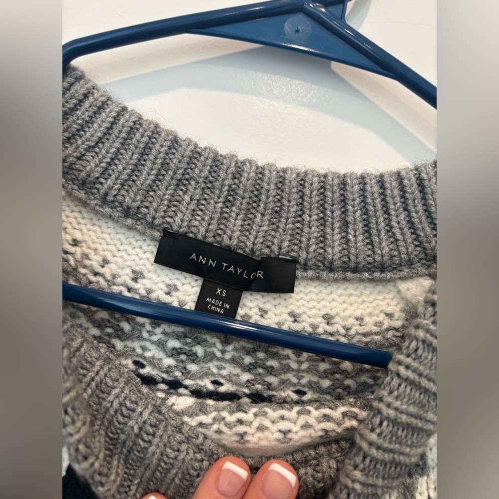 Ann Taylor Fair Isle Multicolor Sweater - Picture 4 of 4